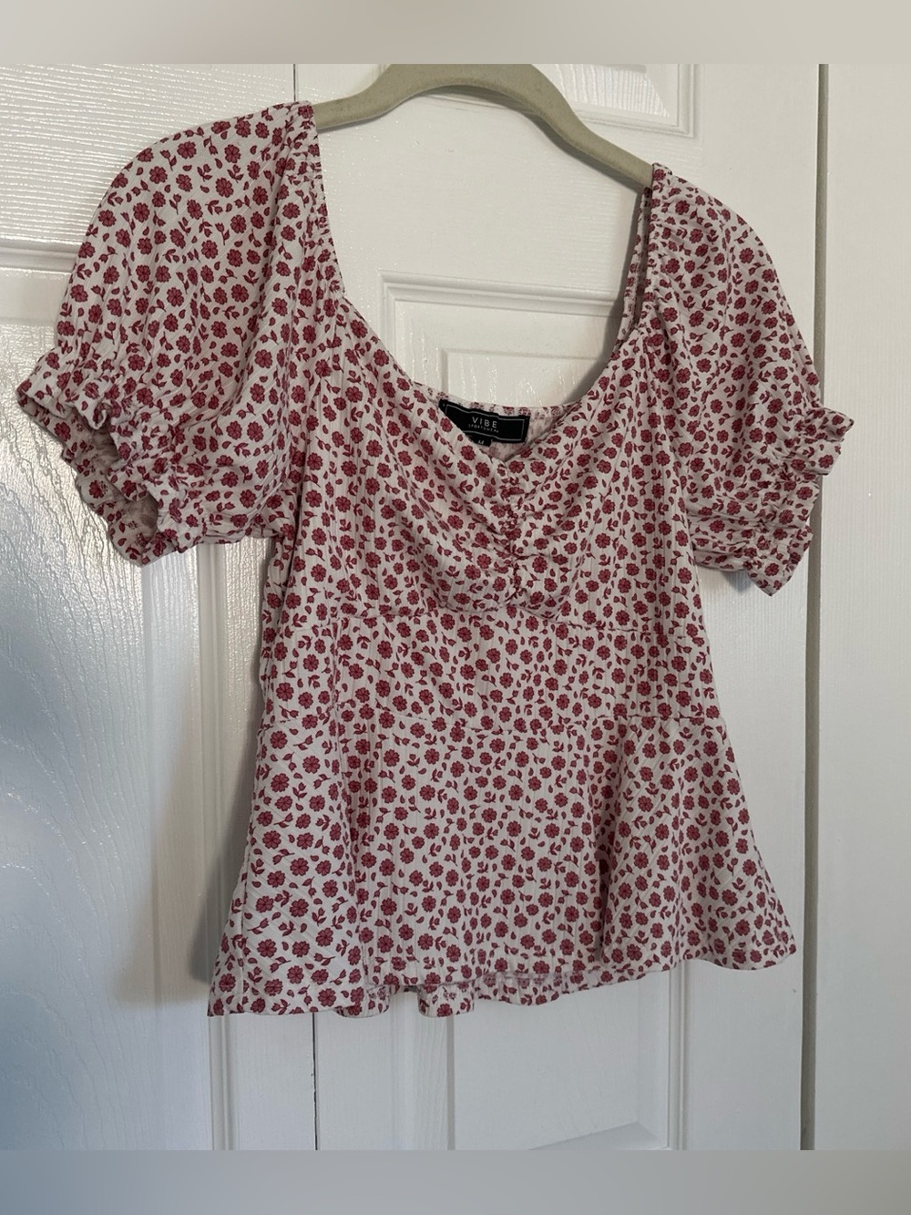 Vibe White & Pink Floral Peplum Puff Sleeve Top